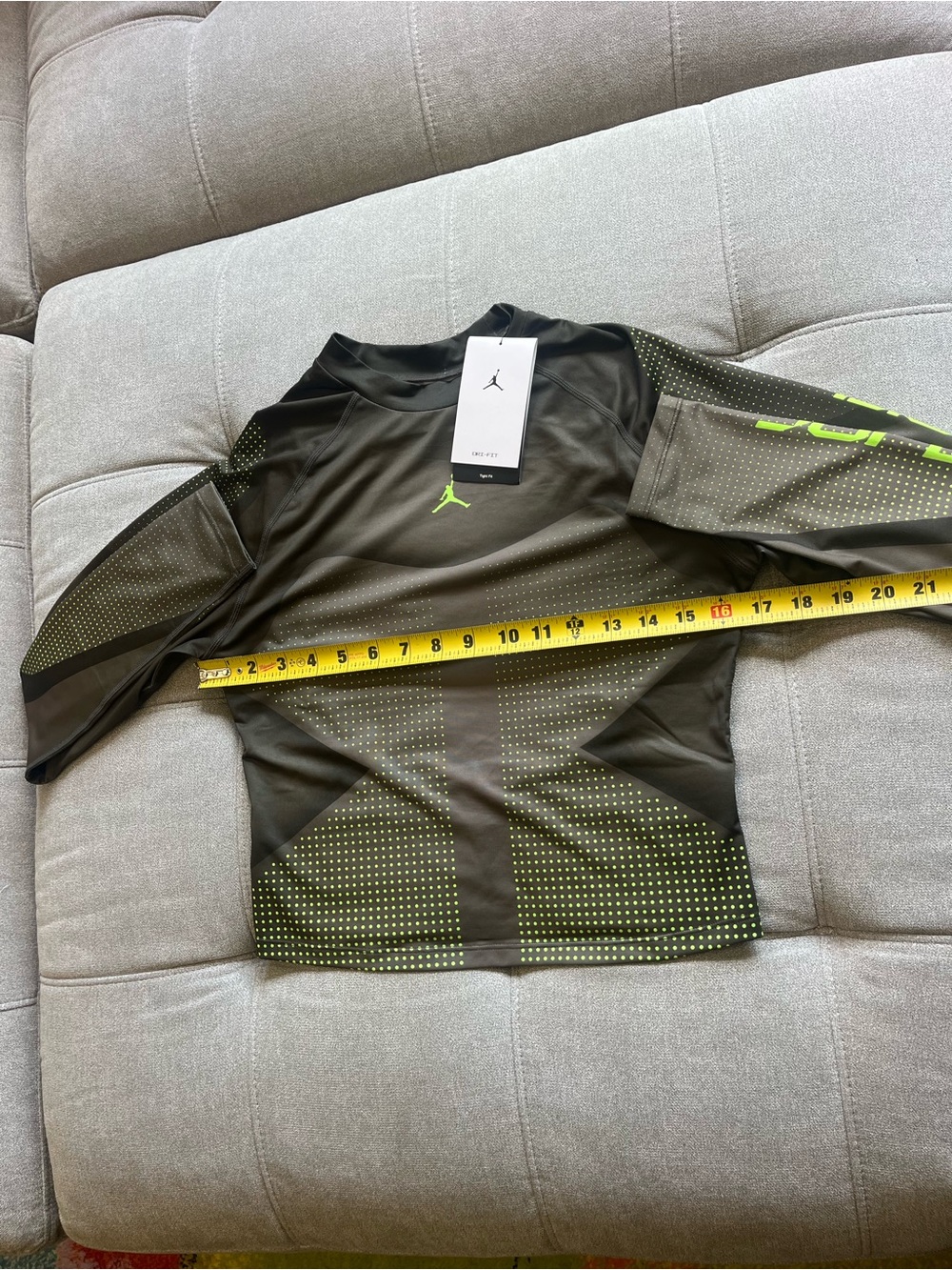 NWT Nike Jordan Sport Dri-FIT Long-Sleeve Performance Top W’s Medium Olive Green - Picture 3 of 7